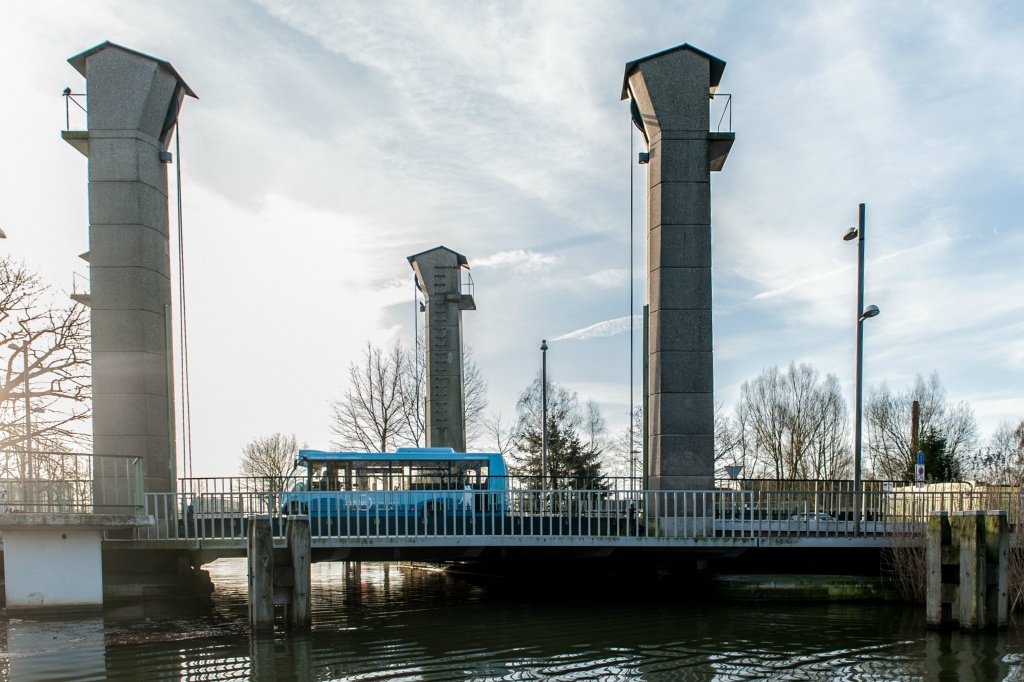 Bus brug kl 4 60x90